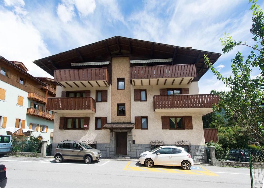 Residence Alpen Casavacanze Pinzolo Exterior photo