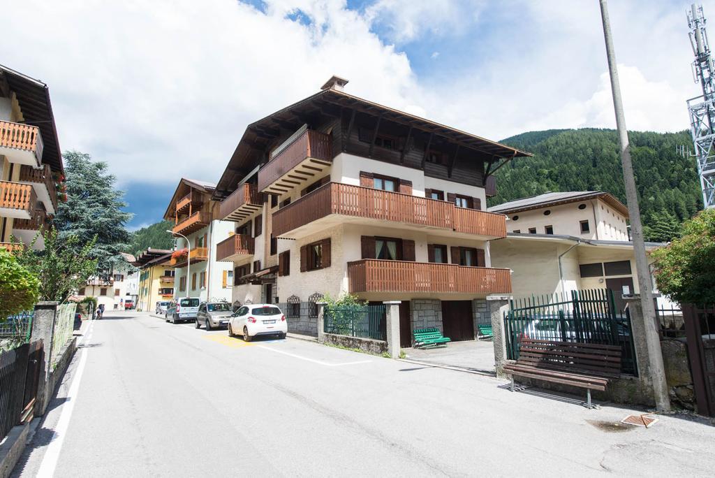 Residence Alpen Casavacanze Pinzolo Exterior photo